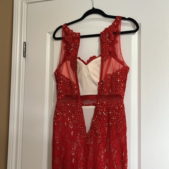 Beautiful long red dress in red colour in a great condition. - Picture 5 of 10